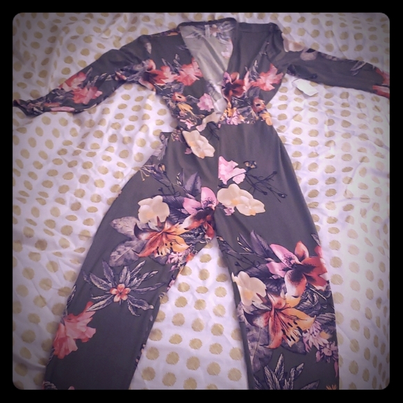 Jumpsuit - Picture 1 of 1